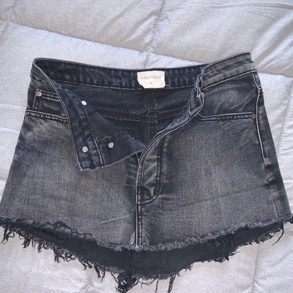 Vestique black washed skirt